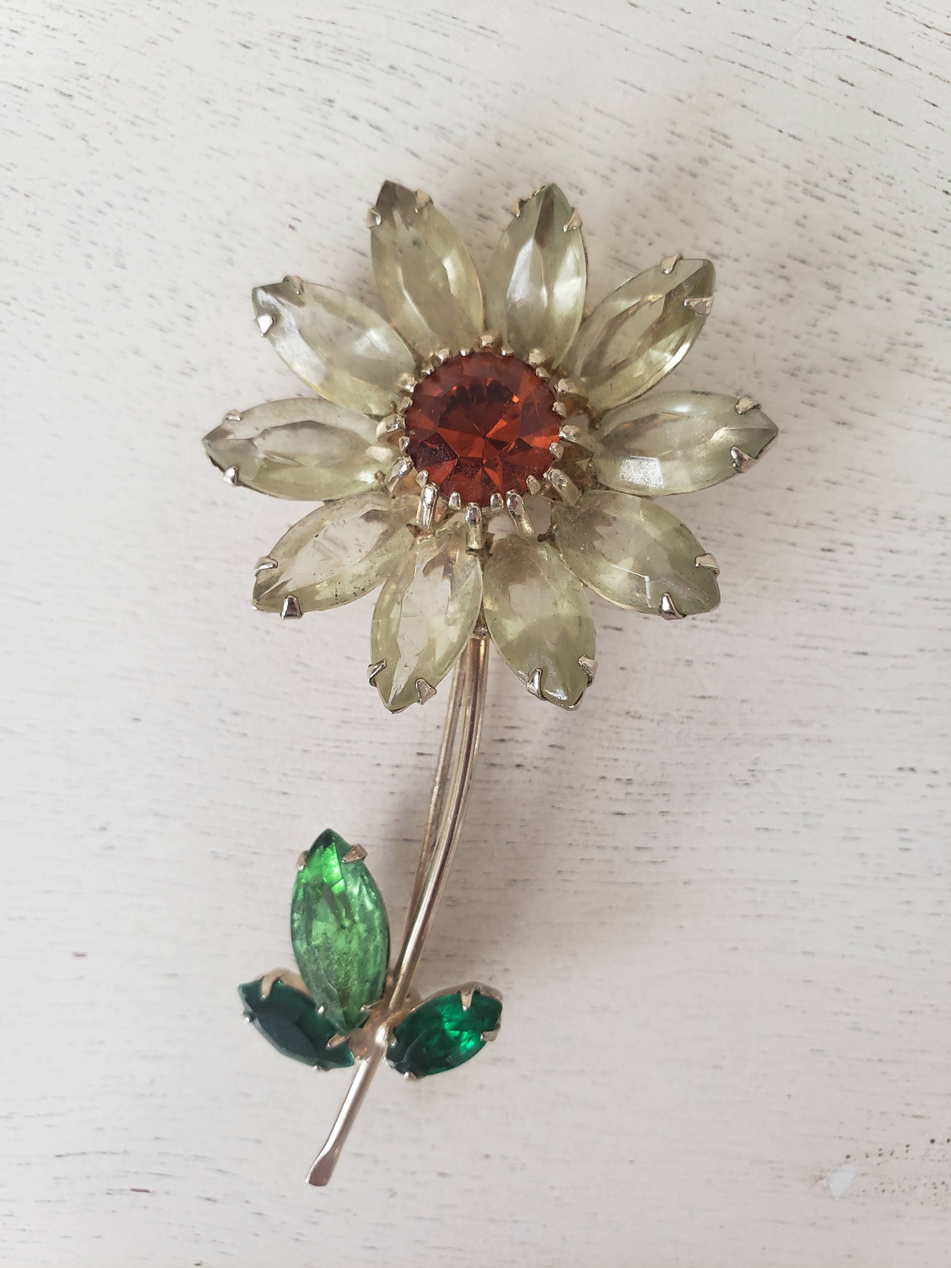 Weiss Flower Brooch Yellow Daisy The Resale Boutique