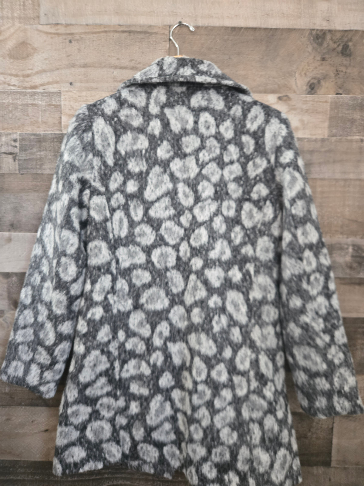 Ann Taylor LOFT Gray & Black Animal Print Coat – Size Small – New With Tags