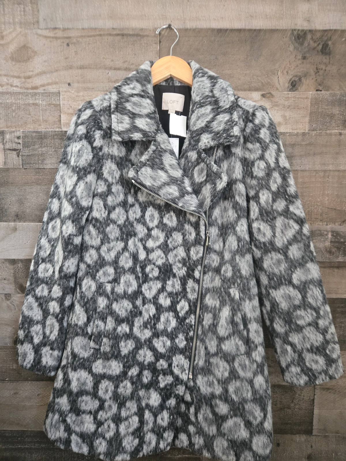 Ann Taylor LOFT Gray & Black Animal Print Coat – Size Small – New With Tags