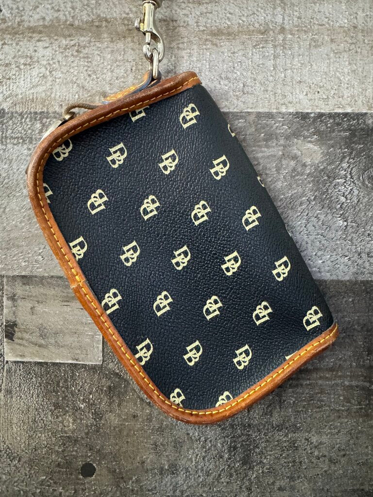 Dooney & Bourke