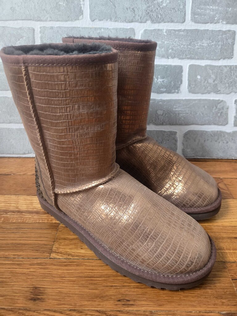 UGG