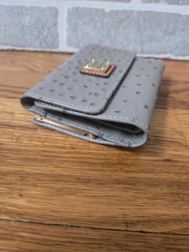 Dooney & Bourke