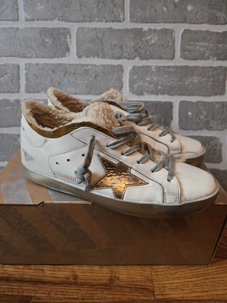 Golden Goose