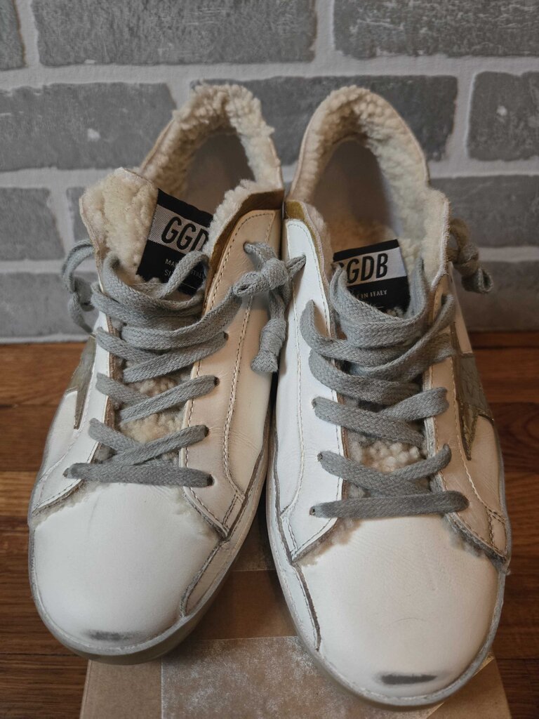 Golden Goose
