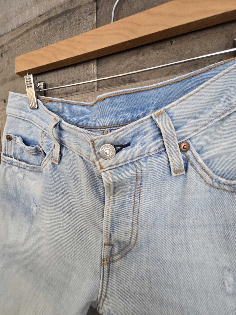Levi's