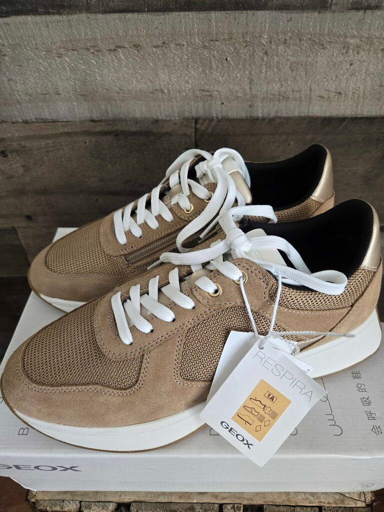 GEOX D AMABEL A SUEDE SHOES