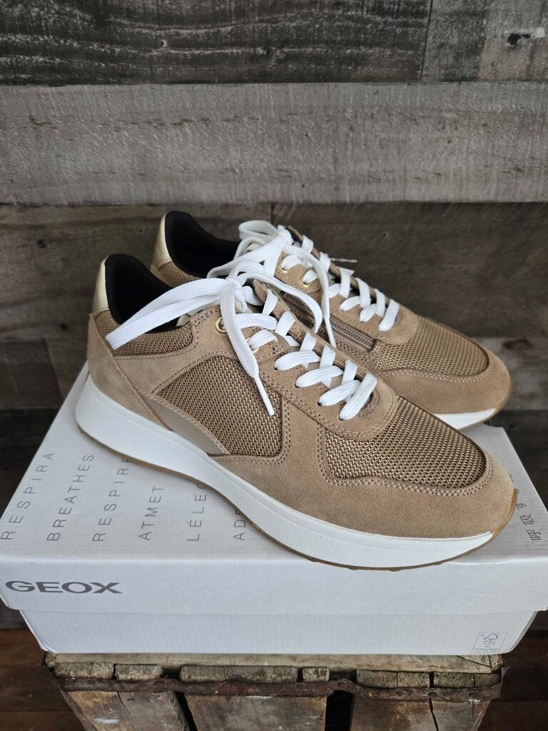 GEOX D AMABEL A SUEDE SHOES