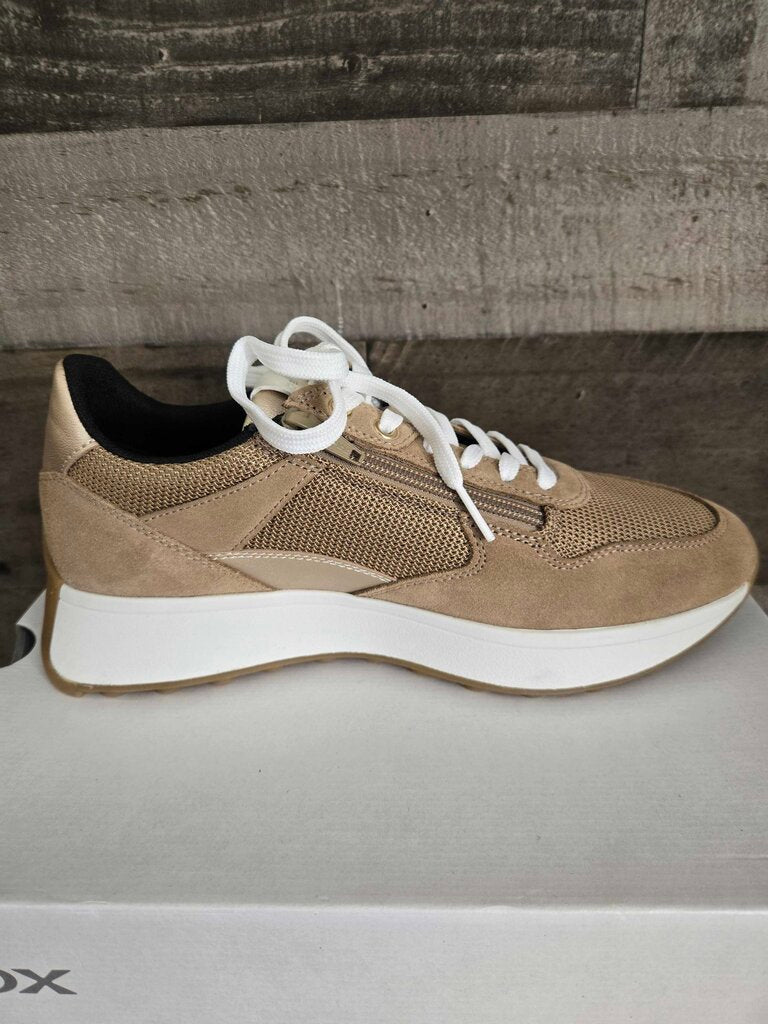 GEOX D AMABEL A SUEDE SHOES