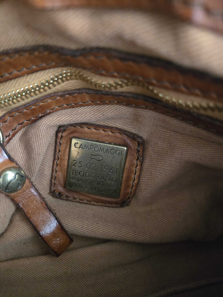 Campomaggi Quilted Leather Crossbody Handbag