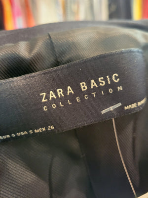 Zara Basic